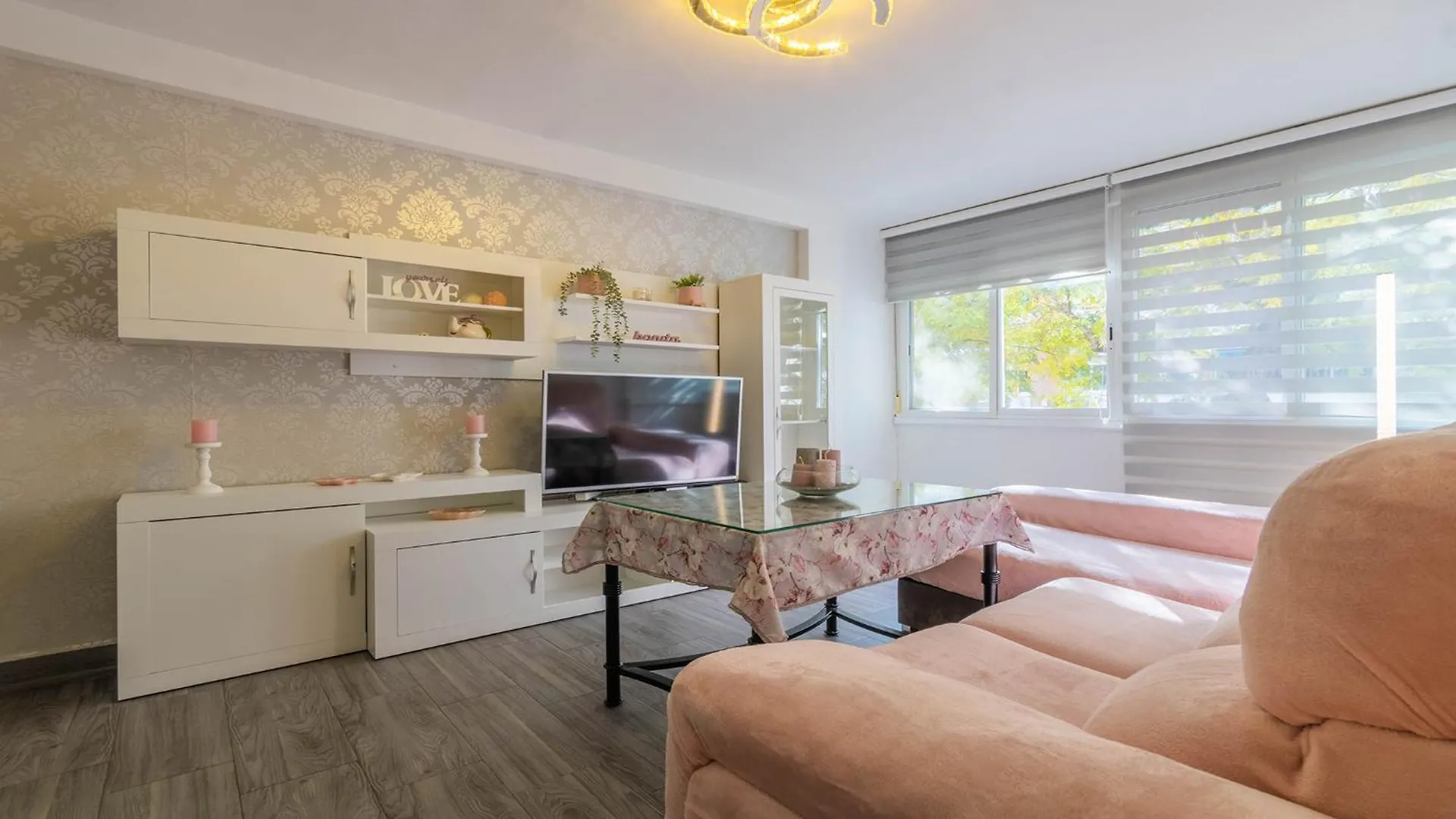 La Magia Del Rosa En Cordoba Apartment